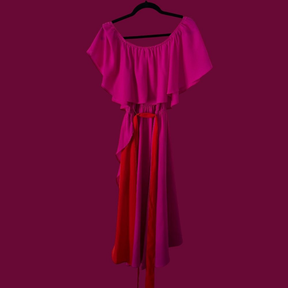 Bold Off Shoulder Ruffled Full Skirt Dress Sz M